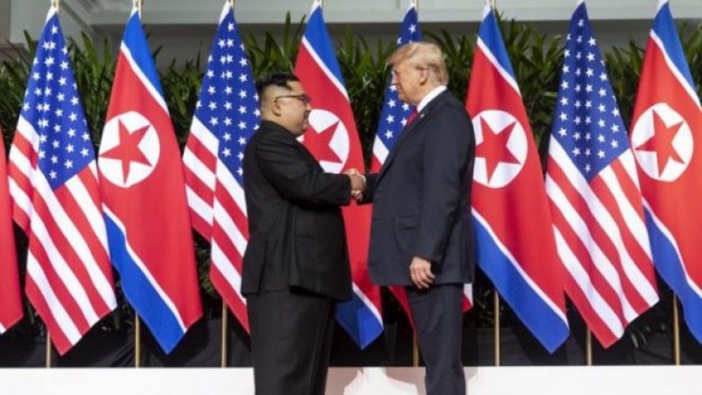 Samiti i ardhshëm Trump-Kim Jong un mbahet në fund të muajit shkurt