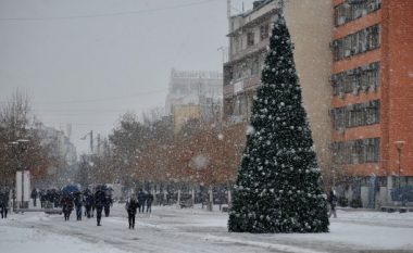 Mot i ftohtë dhe me borë, në Kosovë