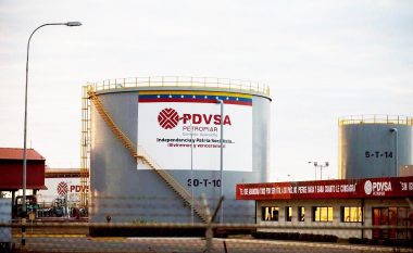 Sanksionet amerikane ndaj Venezuelës rrisin çmimin e naftës