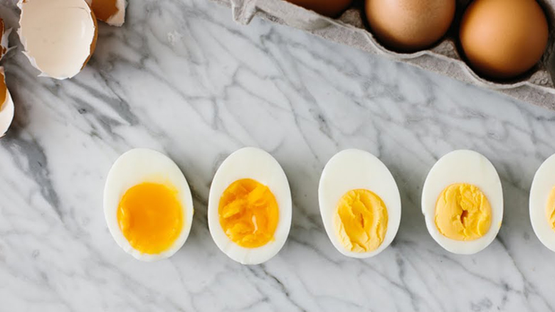 Sa kohë mund të qëndrojë një vezë e zier pa u konsumuar?