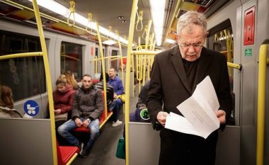 Fotografia që tregon se si presidenti i Austrisë udhëton për në punë (Foto)