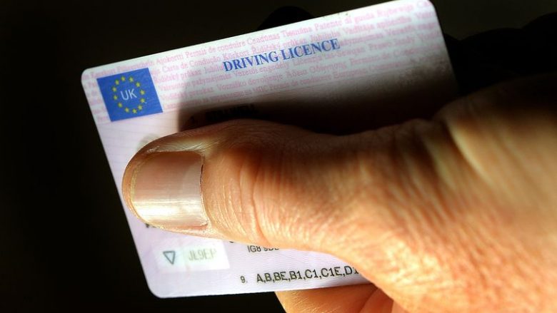 Mungesa e marrëveshjes për BREXIT mund të jetë me pasoja edhe për shoferët britanikë që jetojnë në BE