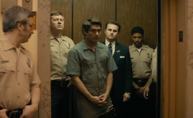 Zac Efron në rolin e vrasësit serik Ted Bundy
