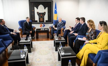 Haradinaj priti të ngarkuarin me punë të Ambasadës së Maqedonisë Veriore në Kosovë, Rexhep Saliu