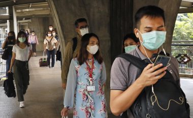 Qyteti që po ngufatet në smog, ajri është helmues e qytetarët vjellin dhe u rrjedh gjak nga hunda (Foto/Video)
