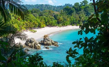 Kosta Rika, shteti pa ushtri dhe një nga vendet më të lumtura në botë – investojnë në mbrojtjen e mjedisit