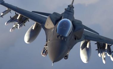 Kompania amerikane prodhon aeroplanin e ri luftarak F-21, enkas vetëm për ushtrinë indiane (Video)