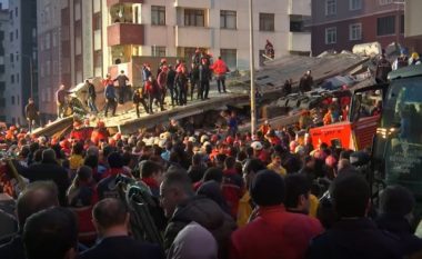 Shembet ndërtesë 6-katëshe në Stamboll, dhjetëra persona ngecin nën rrënoja - raportohet për një të vdekur (Foto/Video)