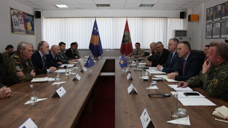 Ministri Berisha dhe komandant Rama pritën delegacionin e lartë të NATO-s