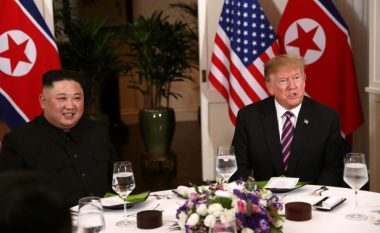 Zbulohet se çfarë përmbante menyja e darkës së Donald Trump dhe Kim Jong-un