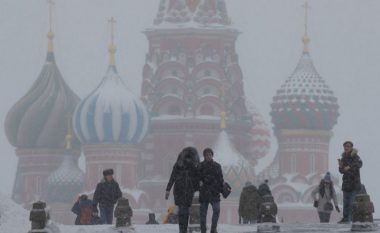 Rusia miraton kufizimet e reja për fjalën e lirë, informacionin dhe mbajtjen e protestave – ashpërsohet kursi kundër rrjeteve sociale
