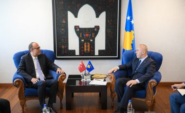 Haradinaj priti ambasadorin e ri të Turqisë në Kosovë, Çagri Sakar