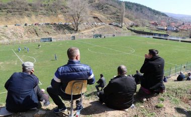 Gjermani që udhëtoi me kilometra për ta ndjekur klubin e Kikës nga Hogoshti, pamja e stadiumit e mahniti