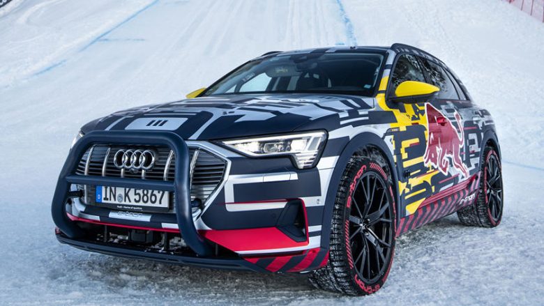 Audi e-tron u ngjit suksesshëm nëpër pistën vertikale të skijimit (Video)