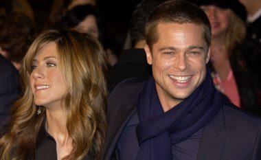 Brad Pitt mori pjesë në festën e ditëlindjes së ish-gruas Jennifer Aniston