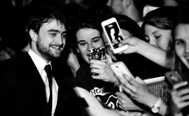 Daniel Radcliffe: Njerëzit mendojnë se të qenit i pasur, nuk keni të drejtë të mërziteni