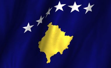 Shqiptari nga Kosova përleshet me serbët në New York, e dogjën flamurin e Kosovës