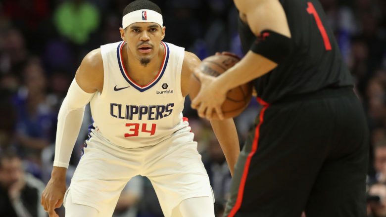 Philadelphia 76ers dhe L.A. Clippers shkëmbejnë basketbollistët