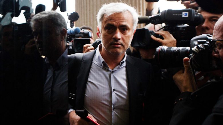 Mourinho pranon se i ka ikur taksave, nuk do të mbajë burg pasi pajtohet të paguajë dy milionë euro