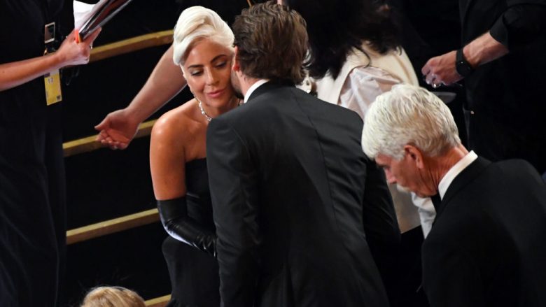 Lady Gaga thyen heshtjen rreth romancës së re: Bradley Cooperin e kam mik të vërtetë