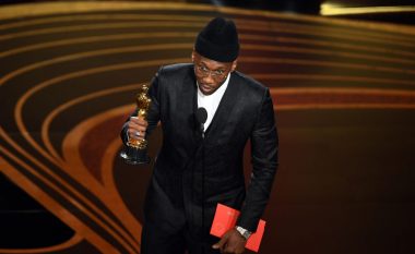 Mahershala Ali fiton çmimin Oscar për rol dytësor