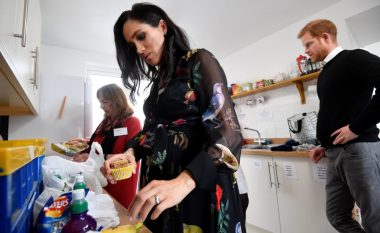 Meghan Markle përgatit paketa me ushqim për 150 prostituta në Bristol