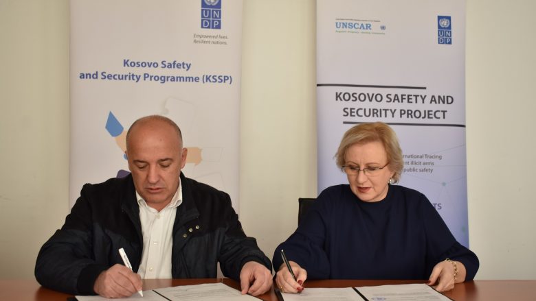 UNDP vazhdon të mbështes MPJ-në në fushën e legalizimit të armëve