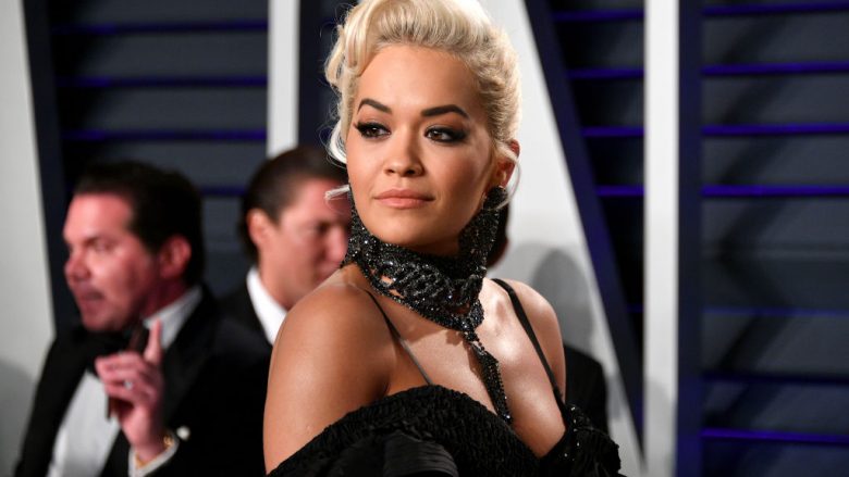 Rita Ora shkëlqen në ndejën e pas Oscarit
