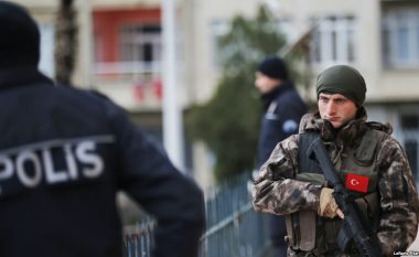 Turqia arreston 295 ushtarakë, dyshohen për lidhje me Gylenin