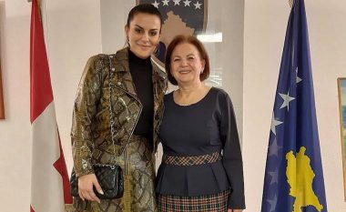 Ambasadorja e Kosovës në Zvicër, Nazane Breca mirëpret Big Mamën në zyrën e saj