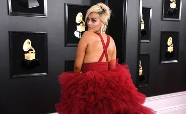 Bebe Rexha publikon një pjesë të këngës së re “Last Hurrah”, tri ditë para lansimit të saj