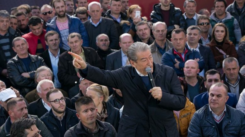 Berisha në protestë: Populli është monarku dhe sovrani i këtij vendi