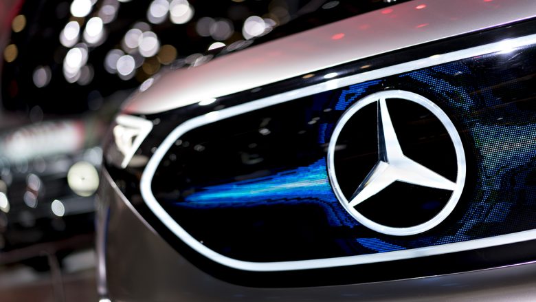 Mercedes shpërblen punëtorët me nga 5000 euro