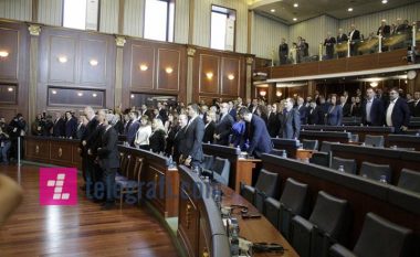 Vetëvendosje përsëri bojkoton himnin e Kosovës në 11 vjetorin e pavarësisë