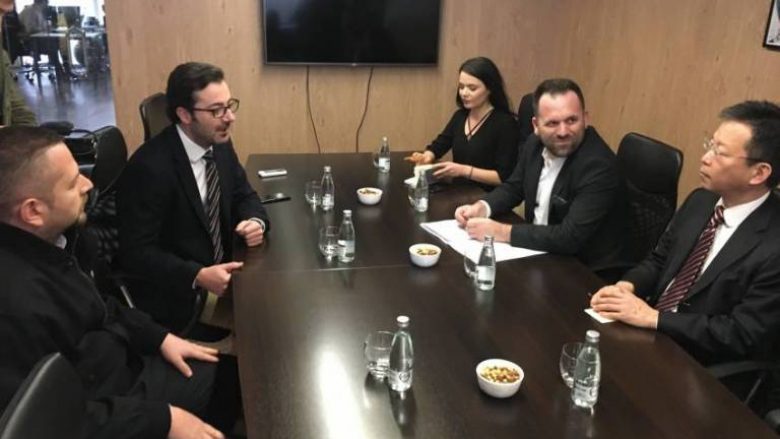 Kryetari i OEK-ut, shefi i Zyrës Japoneze në Kosovë dhe drejtori i kompanisë “Jetro”, vizituan “Gjirafën”