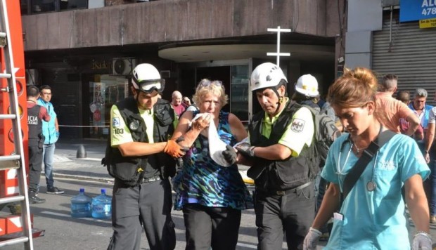 Zjarr në një hotel në Argjentinë lë dhjetëra të plagosur (Video)