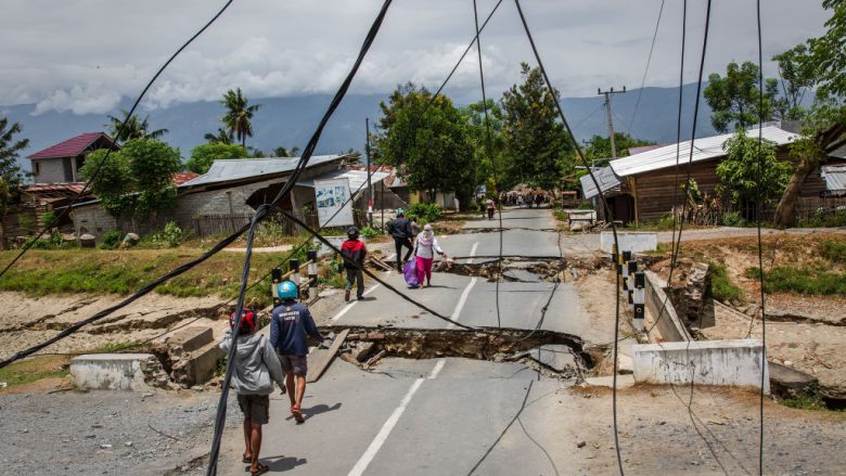 Një tërmet prej 6.1 ballësh godet Indonezinë