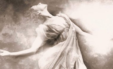 Historia e rrallë e ikonës së baletit, Isadora Duncan: Në Sarandë, pas vdekjes së dy fëmijëve