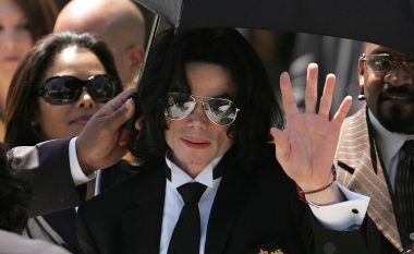 Pas akuzave për abuzim seksual, hetuesit kërkojnë që trupi i Michael Jacksonit të zhvarroset për testim të ADN-së