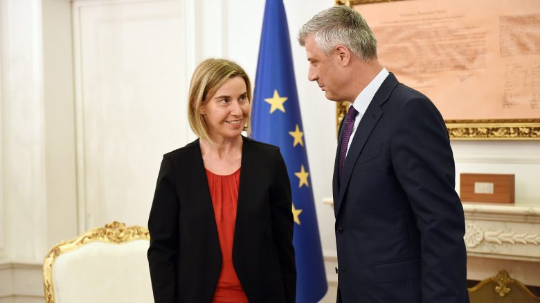 Mogherini, pas telefonatës me Thaçin: Taksa duhet të hiqet për vazhdimin e dialogut