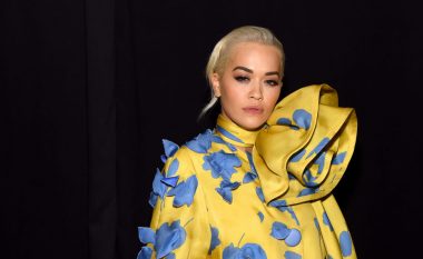 Rita Ora për Shën Valentin: Putheni personin që e doni