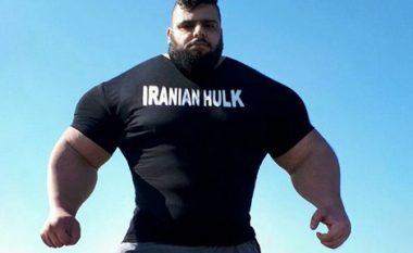 Ftesa e frikshme e Hulkut iranian: Bëhu burrë dhe ndeshu me mua! (Foto)