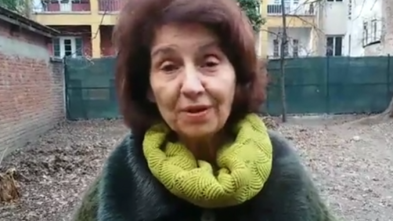 Siljanovska Davkova mblodhi 10.000 nënshkrimet (Video)