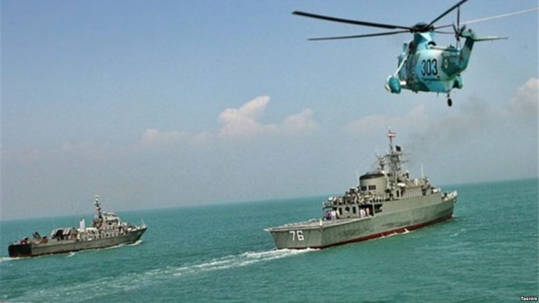 Irani mban stërvitje detare në Ngushticën e Hormuzit