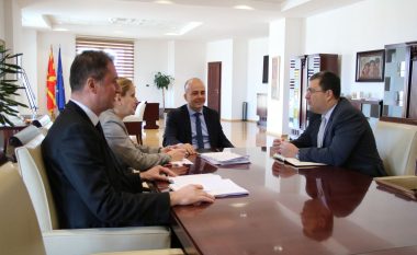 Maqedoni, me 15 milionë euro kredi të lira do të mbështeten investimet e kompanive të mesme dhe të vogla