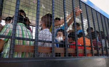 Turqia i bën thirrje Kinës: Mbyll kampet e internimit për myslimanët ujgurë