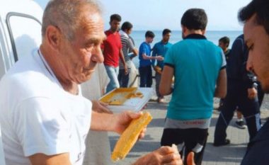 Vdes bukëpjekësi që u jepte refugjatëve bukë falas