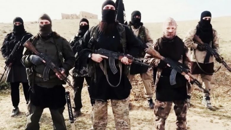 Rebelët e ISIS-it refuzojnë dorëzimin
