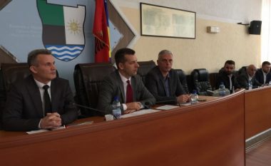 Safet Kamberi zgjidhet kryesues i Kuvendit Komunal të Mitrovicës