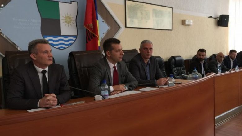 Safet Kamberi zgjidhet kryesues i Kuvendit Komunal të Mitrovicës
